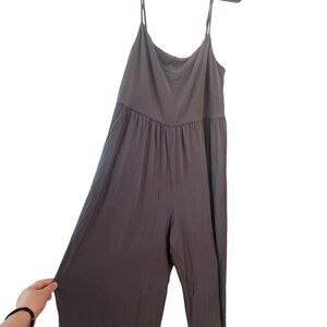 Aritzia Wilfred Market Jumpsuit
Fit-and-flare wide-leg jumpsuit